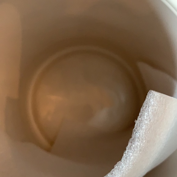 Rae Dunn CEREAL Canister with exposed clay base - Picture 4 of 7